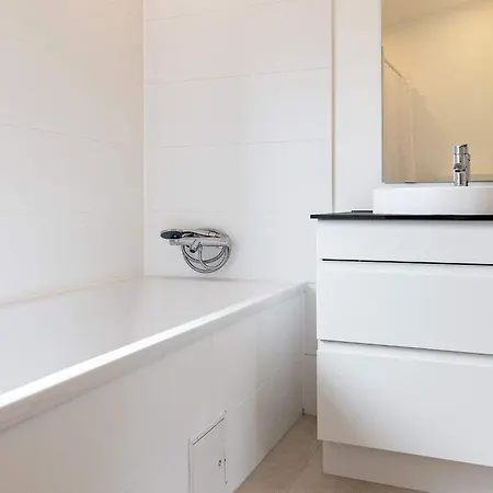 8 Person In Vaeggerlose Bøtø By